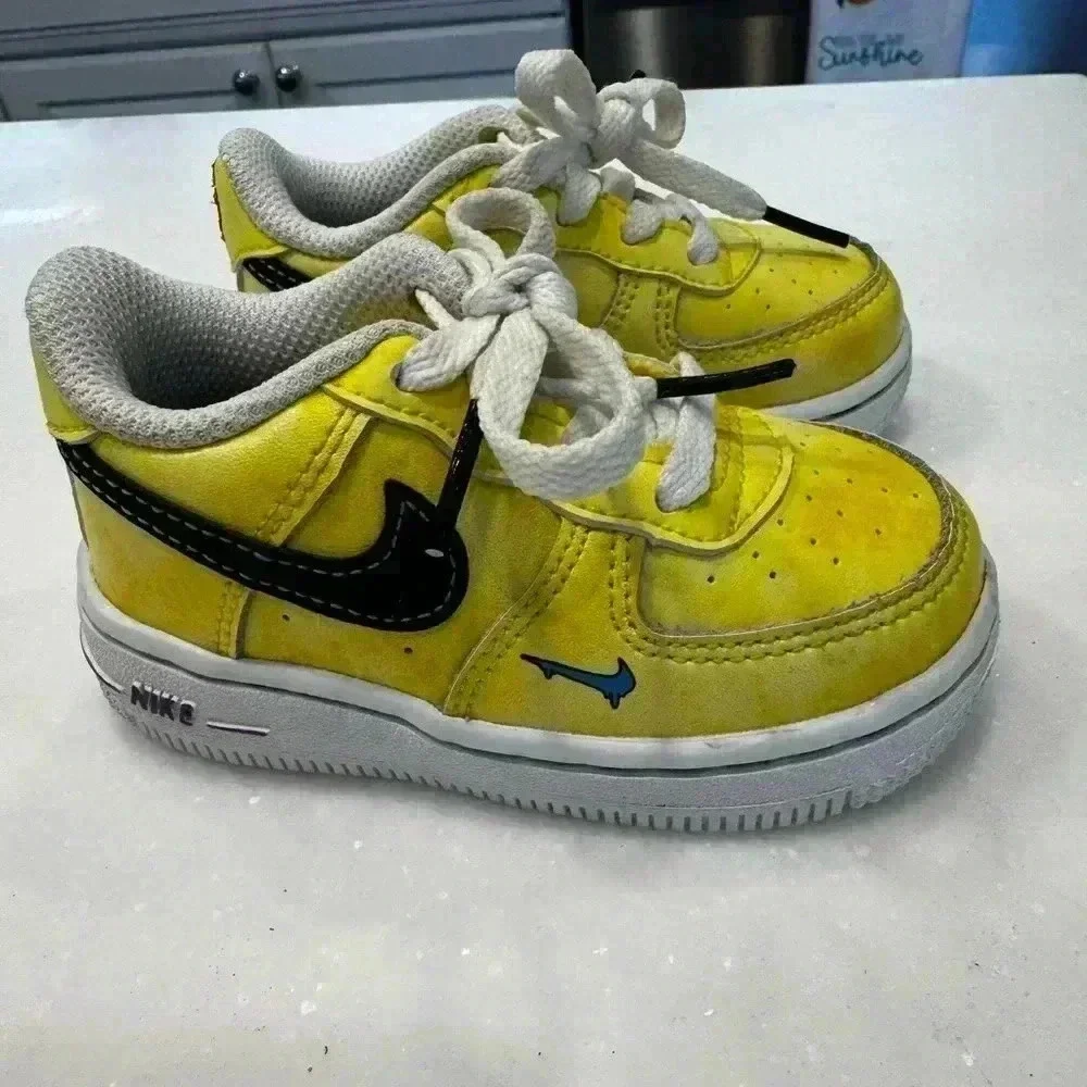 Nike Air Force 1 LV8 Toddler Size 5C Yellow Nike Leather Unisex Brand New